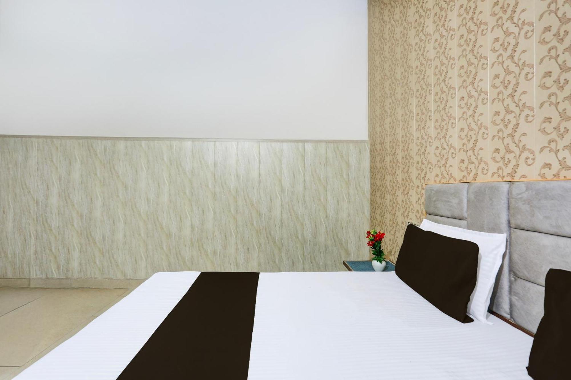 Hotel O Vk Palace Agra  Zewnętrze zdjęcie